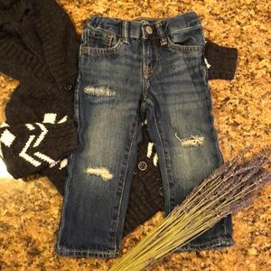EUC Gap boys 18-24m distressed jeans. Straightfit